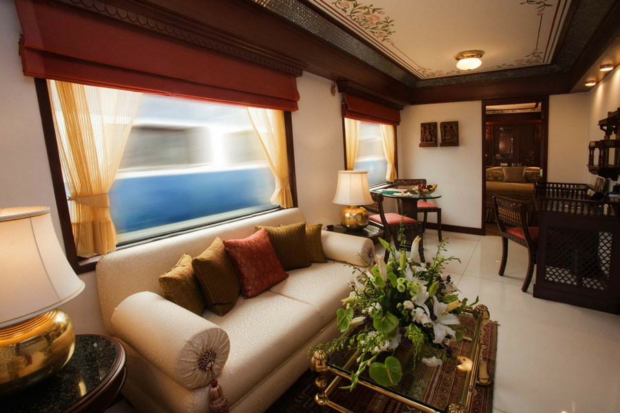 MAHARAJAS EXPRESS TRAIN INDIA DUBAI FASHION NEWS 3