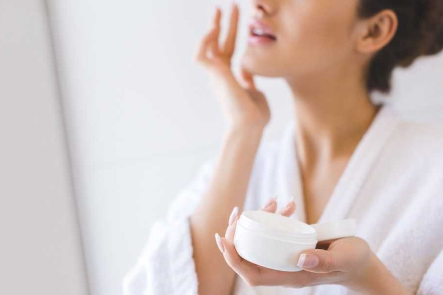 Feed your skin with moisturizer